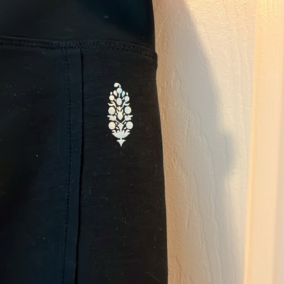 Free People FP Movement Amazing Turnout Leggings in Black - Picture 14 of 16